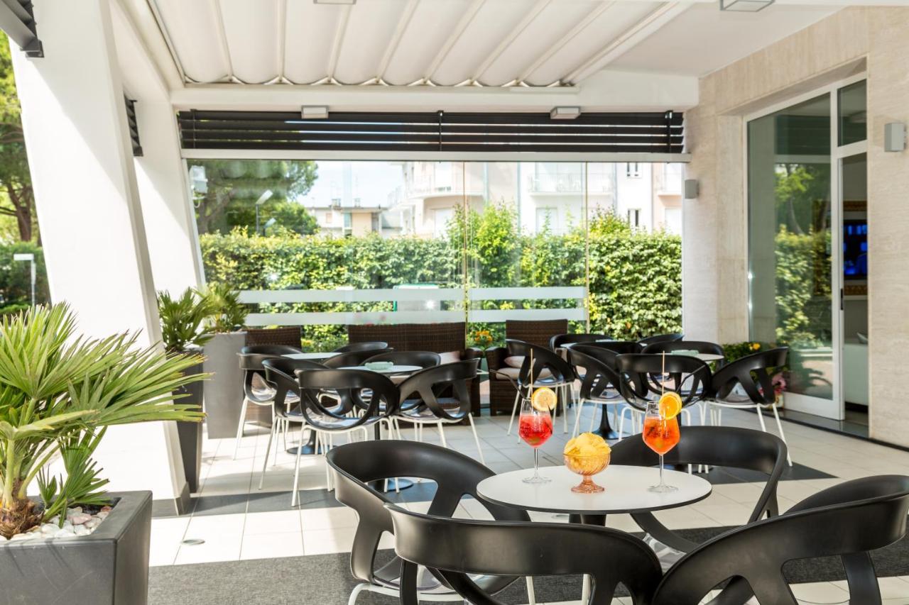 Hotel & Aparthotel Carinthia S 利多迪迪耶索洛 外观 照片