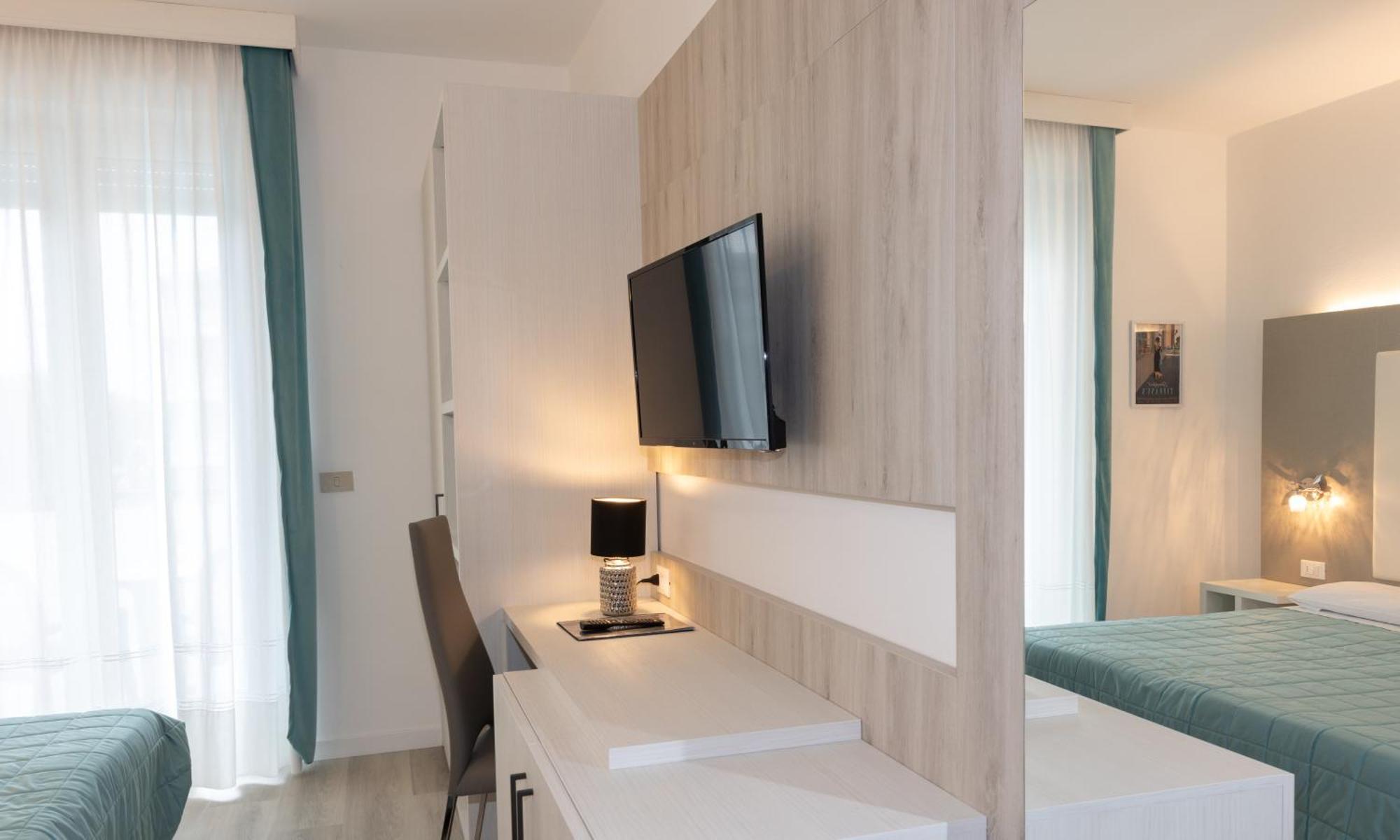 Hotel & Aparthotel Carinthia S 利多迪迪耶索洛 外观 照片
